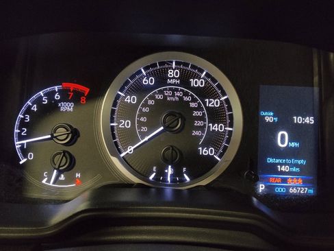 Used 2021 Toyota Corolla LE FWD image 23