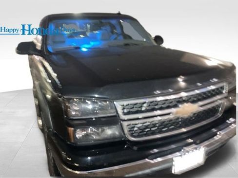 Used 2006 Chevrolet Silverado 1500 LT w/ Onstar Plus Package image 10