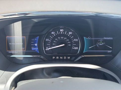 Used 2017 Lincoln Navigator Select RWD image 27