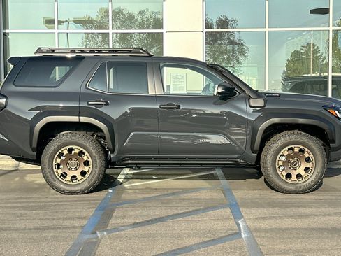 Certified 2025 Toyota 4Runner Trailhunter image 4