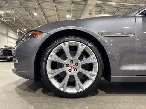 Used 2019 Jaguar XJ L Portfolio image 19