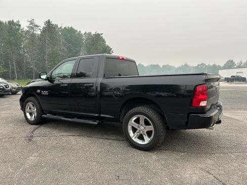 Used 2017 RAM 1500 Express AWD/4WD image 6