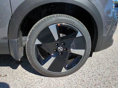 New 2026 Nissan Kicks SR w/ Cold Weather Package image 11