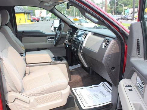 Used 2010 Ford F150 XLT image 10