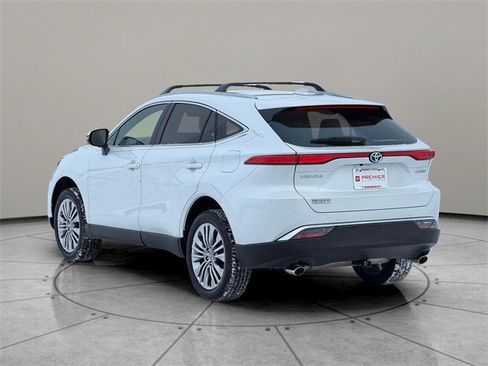 Used 2023 Toyota Venza Limited image 4