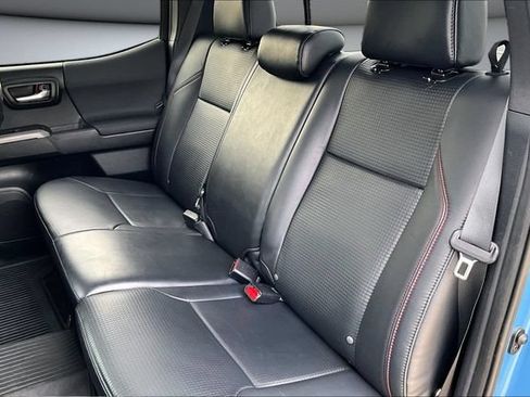 Used 2018 Toyota Tacoma TRD Pro AWD/4WD image 23
