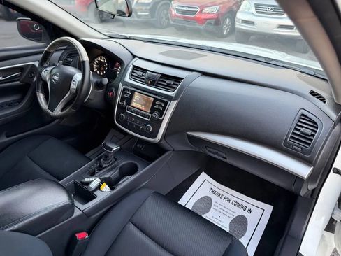 Used 2017 Nissan Altima 2.5 SR image 29