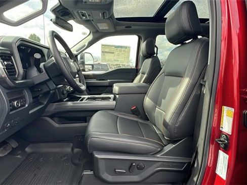 New 2025 Ford F250 Lariat w/ Lariat Ultimate Package image 38