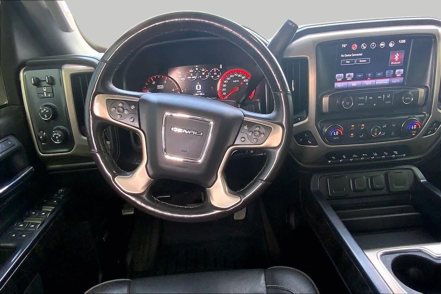 Used 2016 GMC Sierra 2500 Denali w/ Duramax Plus Package AWD/4WD image 6