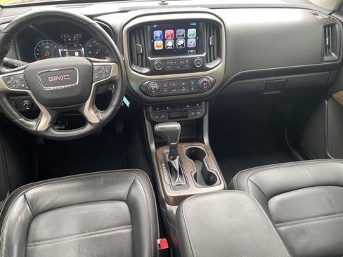 Used 2018 GMC Canyon Denali image 3