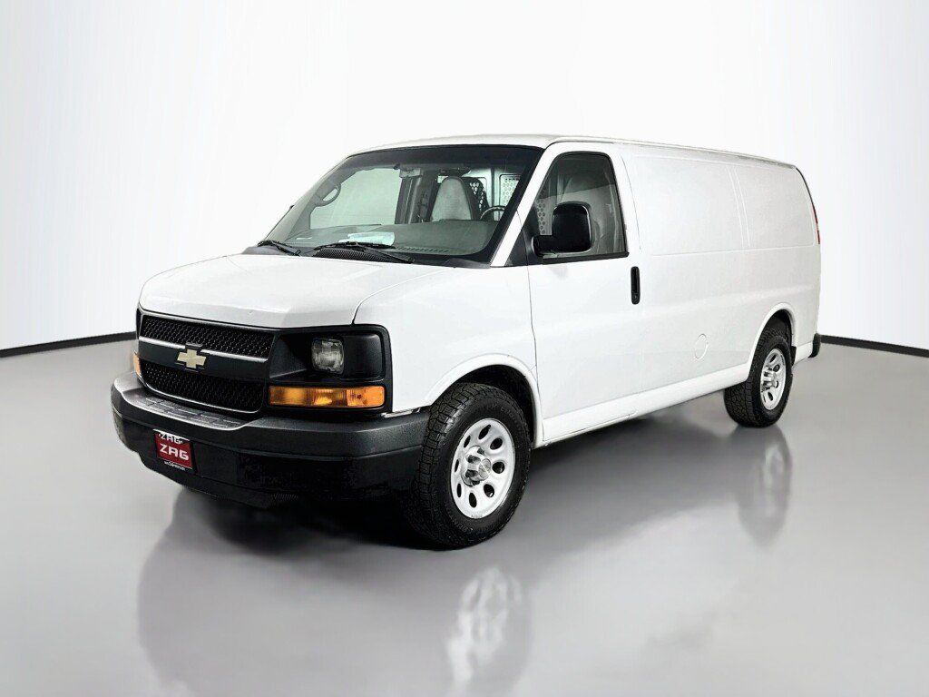 Used 2013 Chevrolet Express 1500 RWD image 1
