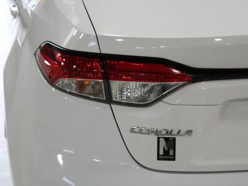 Used 2024 Toyota Corolla LE FWD image 36