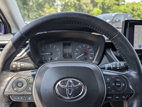 Used 2023 Toyota Corolla Cross LE w/ Moonroof Package AWD/4WD image 26