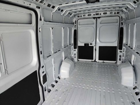 New 2024 RAM ProMaster 3500 w/ Quick Order Package 22G SLT image 14
