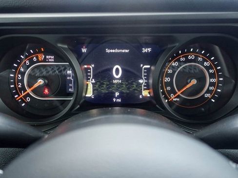 New 2025 Jeep Gladiator Sport image 17