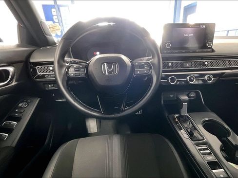 Used 2025 Honda Civic Sport image 17
