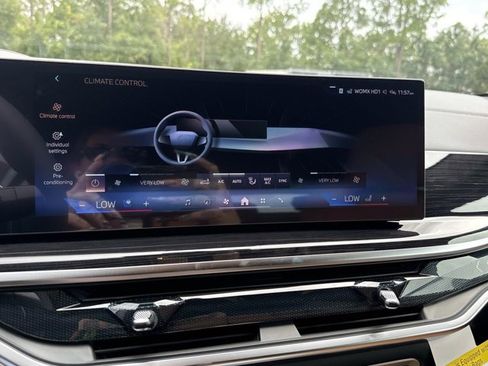 New 2026 BMW X5 xDrive40i w/ M Sport Package AWD/4WD image 28