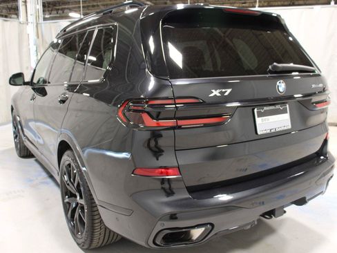 Used 2024 BMW X7 xDrive40i w/ M Sport Package AWD/4WD image 20