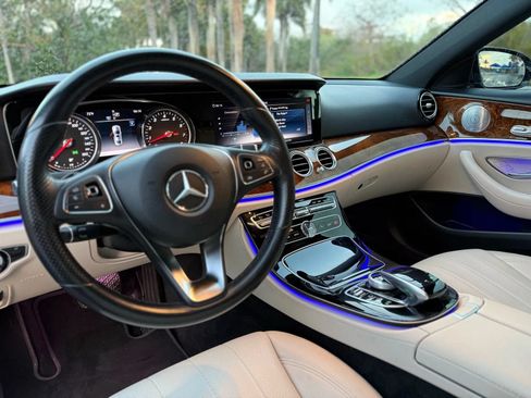 Used 2018 Mercedes-Benz E 300 image 15