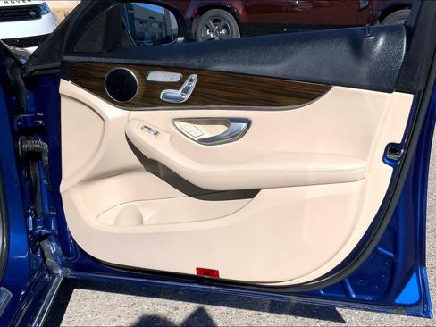 Used 2018 Mercedes-Benz C 300 Sedan w/ Premium Package image 20