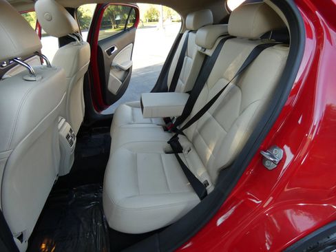 Used 2019 Mercedes-Benz GLA 250 image 47