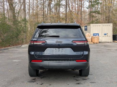 Used 2024 Jeep Grand Cherokee L Limited w/ Black Appearance Package AWD/4WD image 7