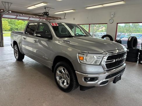 Used 2020 RAM 1500 Big Horn AWD/4WD image 1