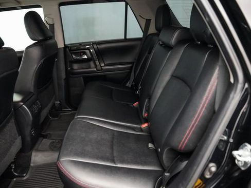 Used 2019 Toyota 4Runner TRD Off-Road Premium AWD/4WD image 24