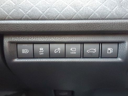 Used 2026 Toyota Camry XLE image 32