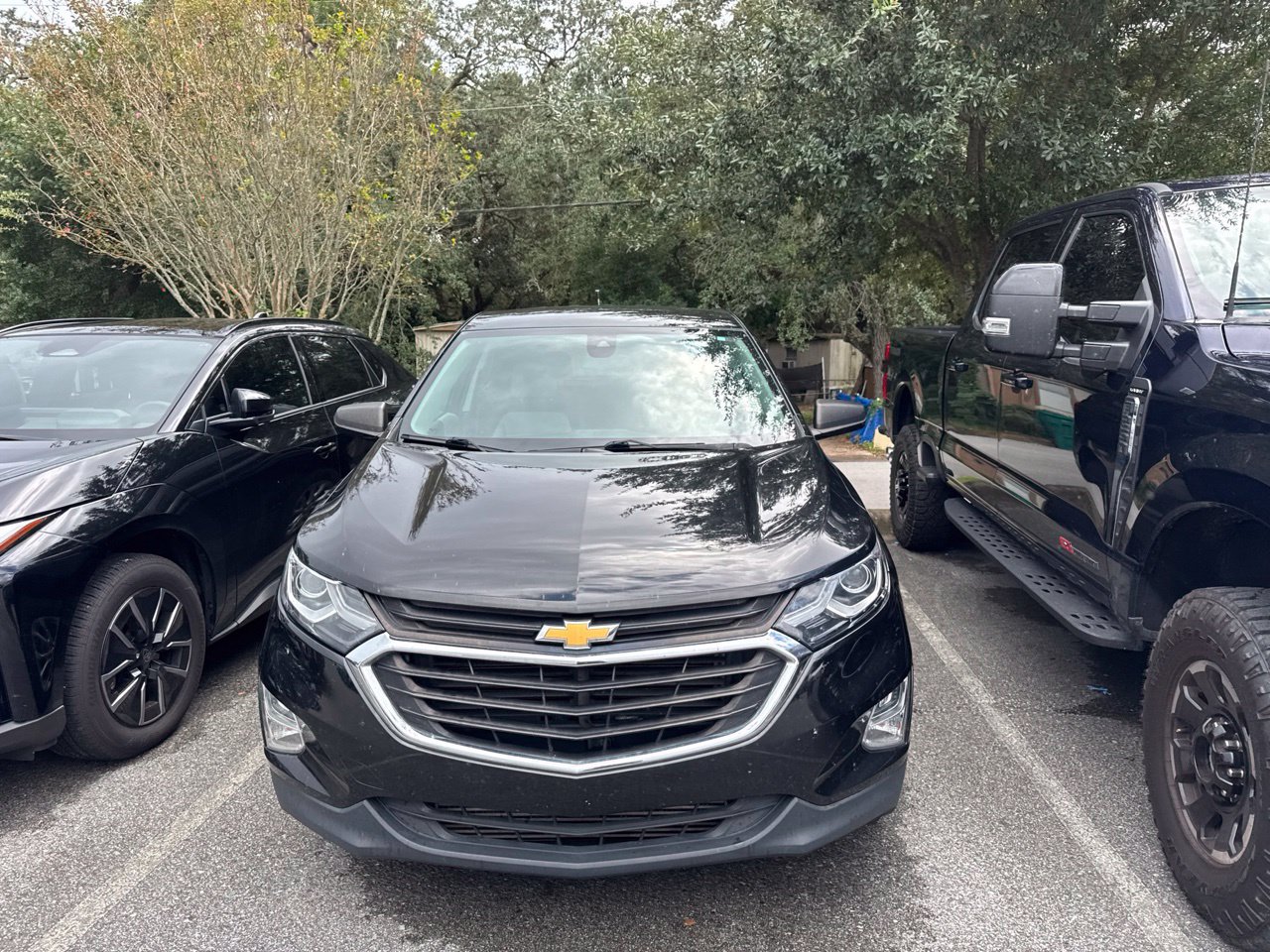 Used 2021 Chevrolet Equinox LS w/ LS Convenience Package FWD image 2