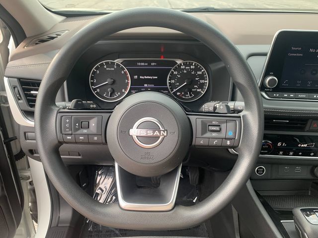 Used 2023 Nissan Rogue SV AWD/4WD image 25