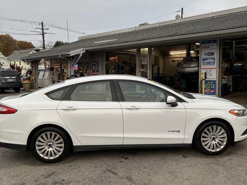 Used 2015 Ford Fusion S image 8