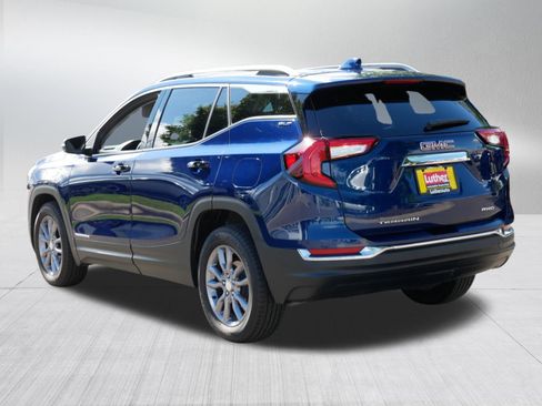 Used 2023 GMC Terrain SLT AWD/4WD image 5