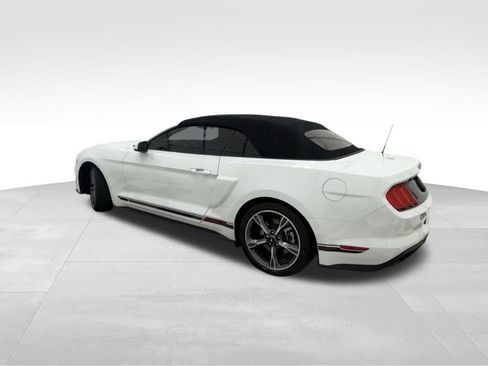 Used 2022 Ford Mustang GT Premium w/ Equipment Group 401A image 3