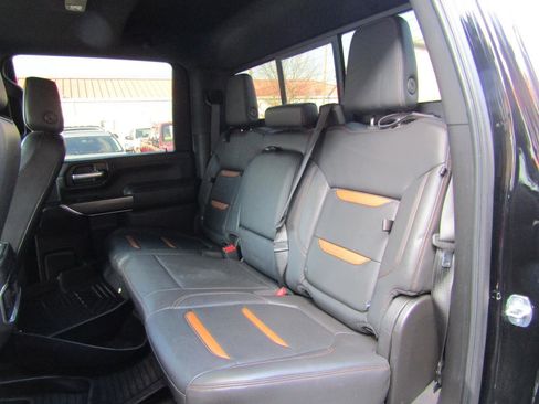 Used 2020 GMC Sierra 2500 AT4 w/ Technology Package image 10