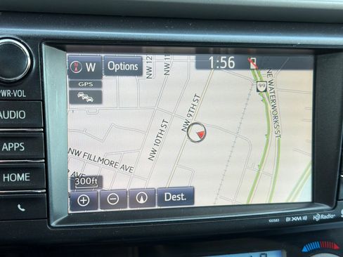 Used 2018 Toyota RAV4 Adventure image 19