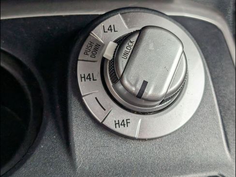 Used 2021 Toyota 4Runner Limited AWD/4WD image 12