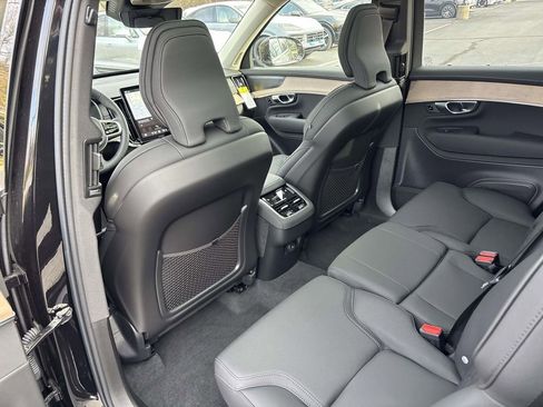 New 2026 Volvo XC90 B6 Plus w/ Protection Package Premier image 27