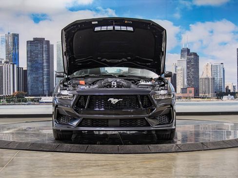 Used 2024 Ford Mustang GT Premium image 4