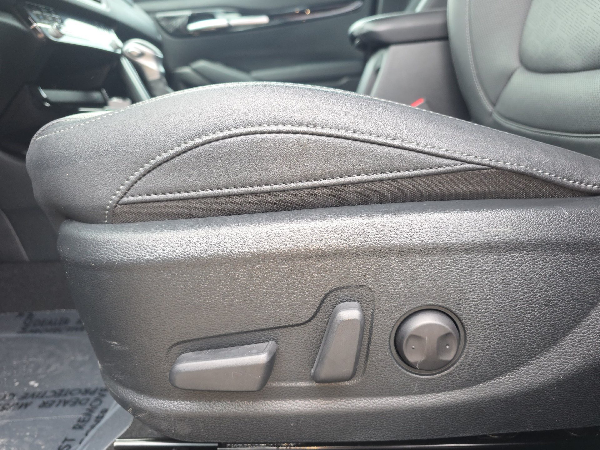 Used 2024 Kia Seltos EX FWD image 27