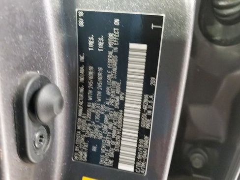 Used 2018 Toyota Highlander LE image 30