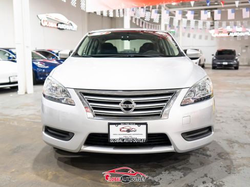 Used 2014 Nissan Sentra SV w/ SV Driver Package image 2