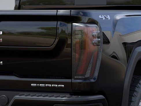 New 2025 GMC Sierra 3500 Denali Ultimate image 11