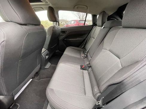 Used 2024 Subaru Crosstrek 2.0i Premium image 23