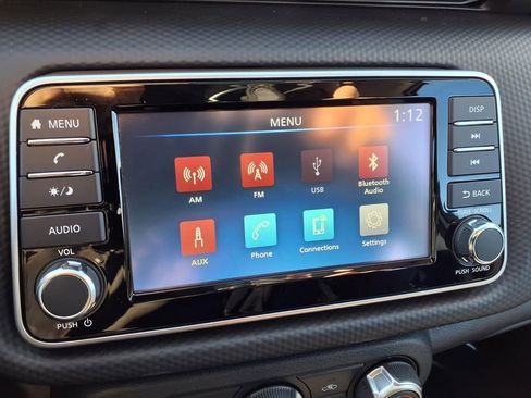 Certified 2025 Nissan Kicks Play S image 5