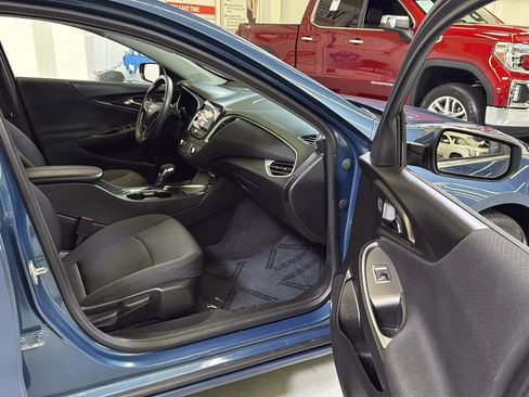 Used 2024 Chevrolet Malibu LT image 14