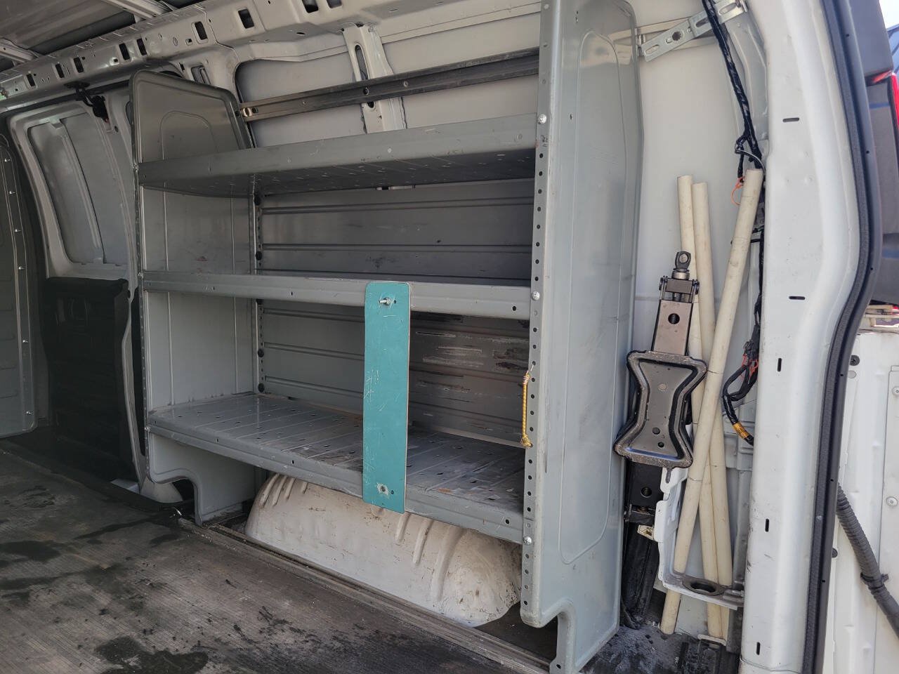 Used 2019 Chevrolet Express 2500 w/ Communications Package RWD image 23