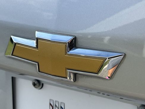 Used 2020 Chevrolet Equinox LT image 10