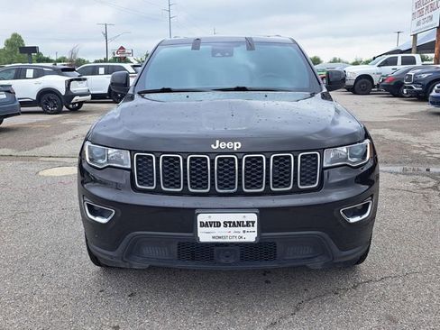 Used 2022 Jeep Grand Cherokee Laredo E w/ Security & Convenience Group image 3