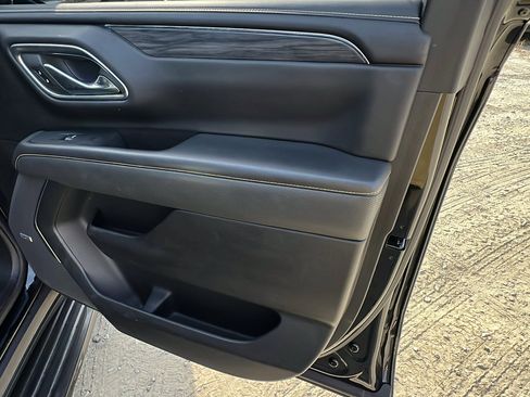 Used 2022 GMC Yukon XL SLT image 19